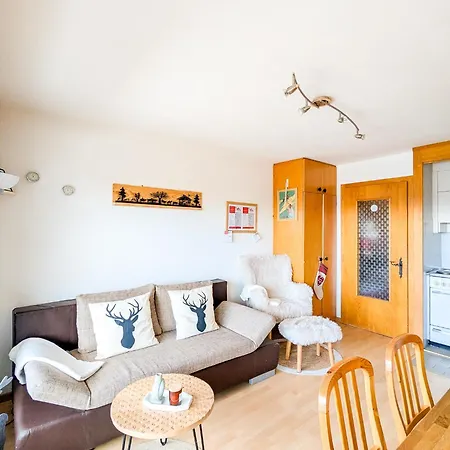 Center Of With A View ! Apartment